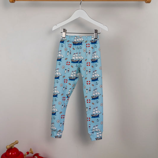 Pirate Seagulls Classic Leggings